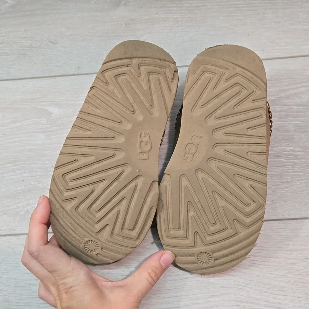 Ugg Australia Tasman II Kids Platform Sheepskin Boots shoes sz 11 Toddlers